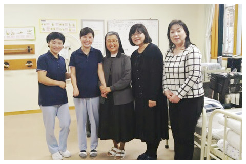 韓国での社会福祉施設でリーダー研修